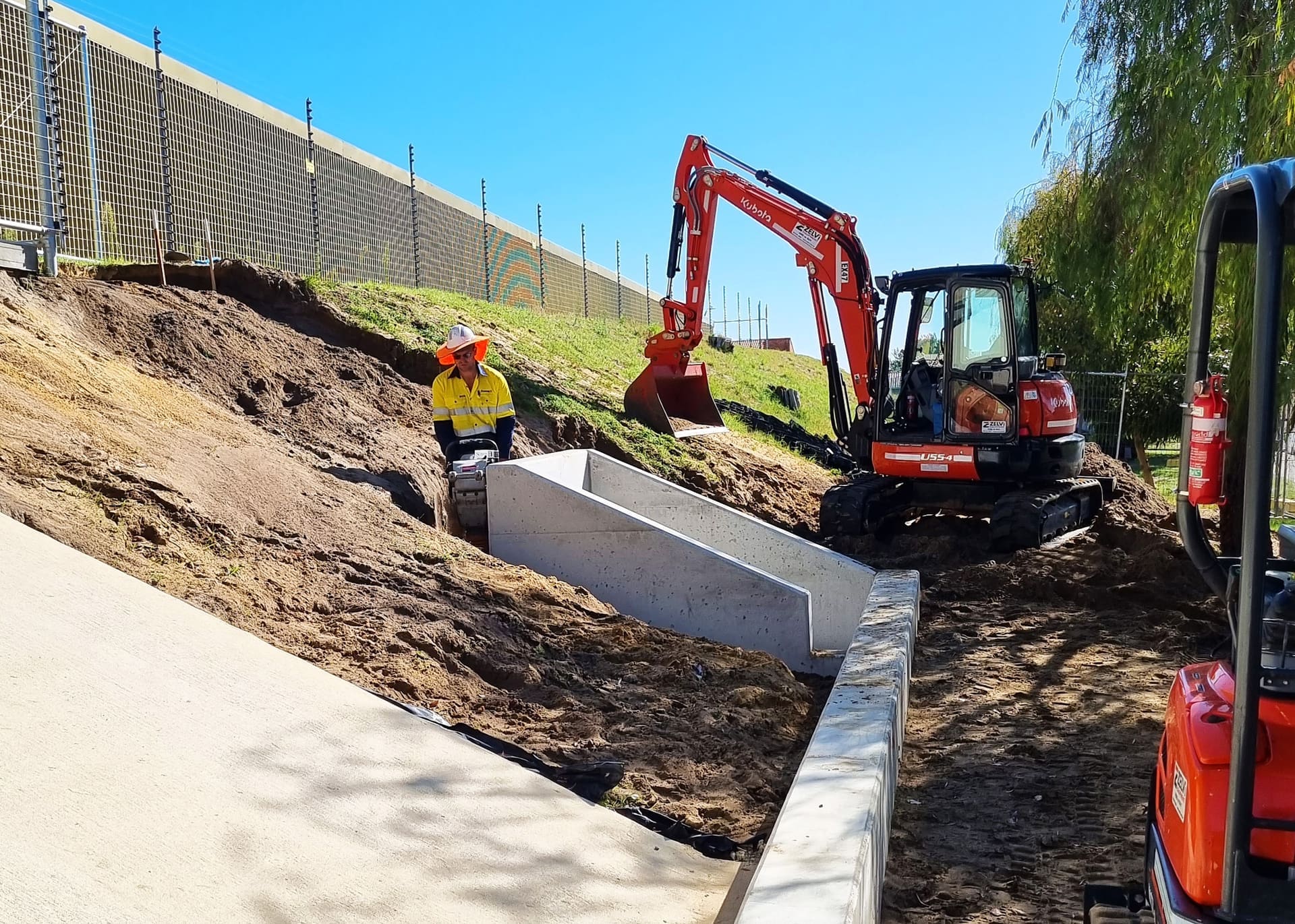 Excavation along the old pipeline alignment at the Melville reservoir site